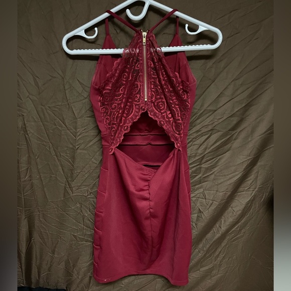 Le Chateau Burgundy Mini Formal Dress Size Women’s XS Fits Like a Small - Picture 2 of 4